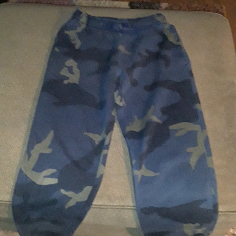 Boys Medium Nike Sweatpants